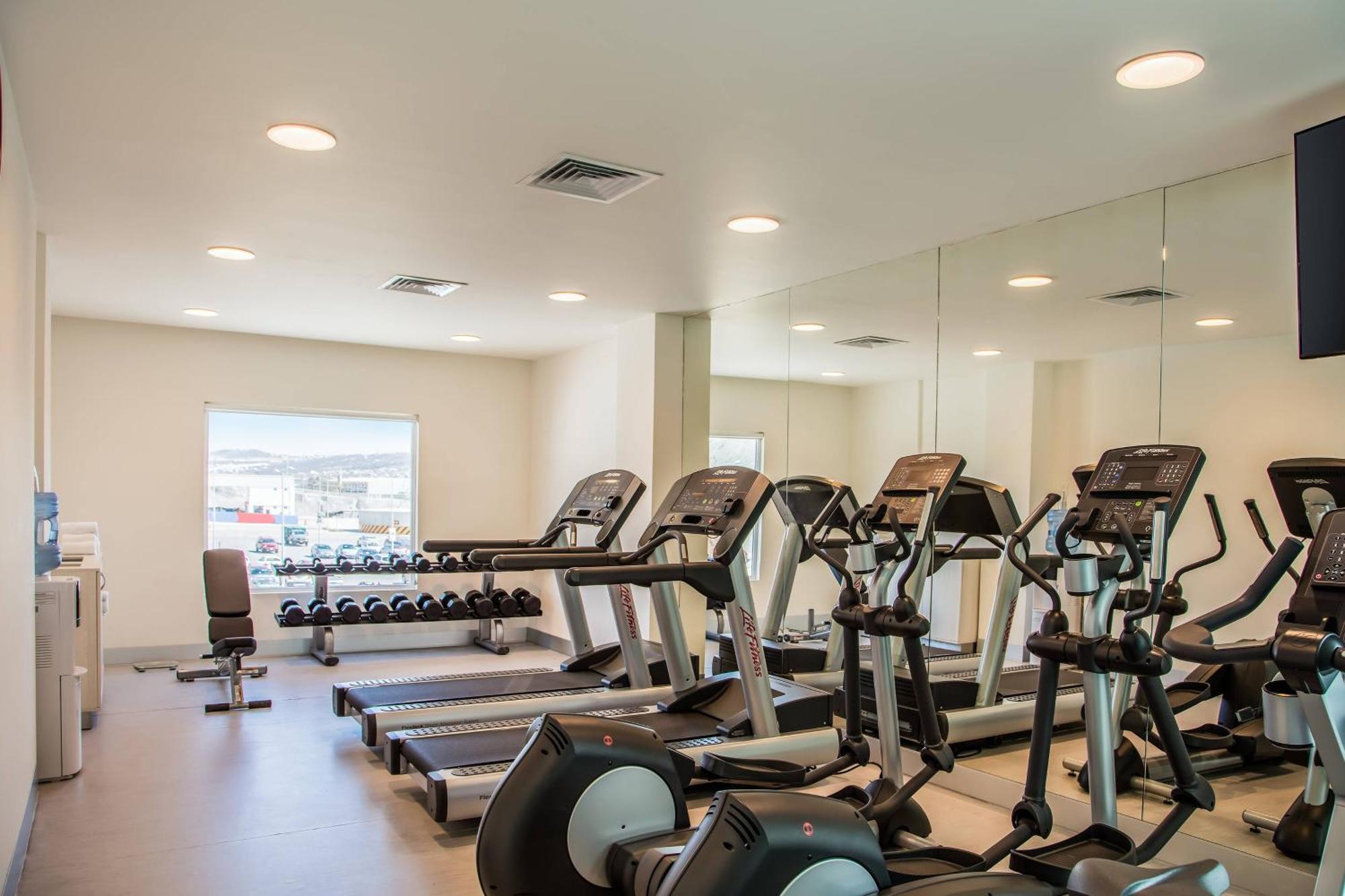 Fairfield Inn & Suites Queretaro Juriquilla מראה חיצוני תמונה